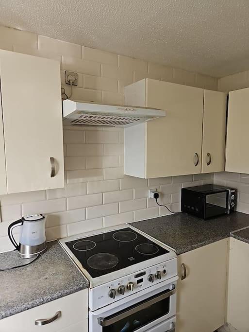 Spacious Two Bedrooms * Дагенем